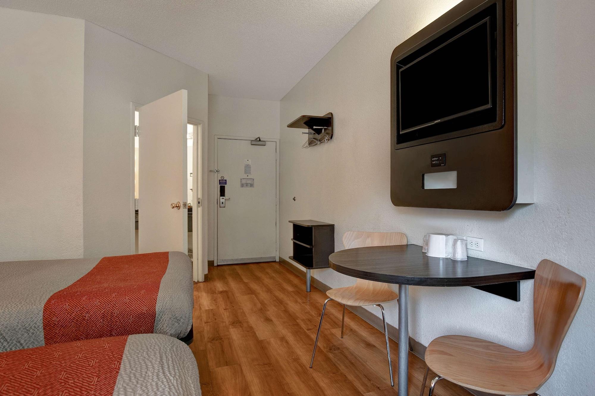 Motel 6-Gilroy, Ca Екстер'єр фото