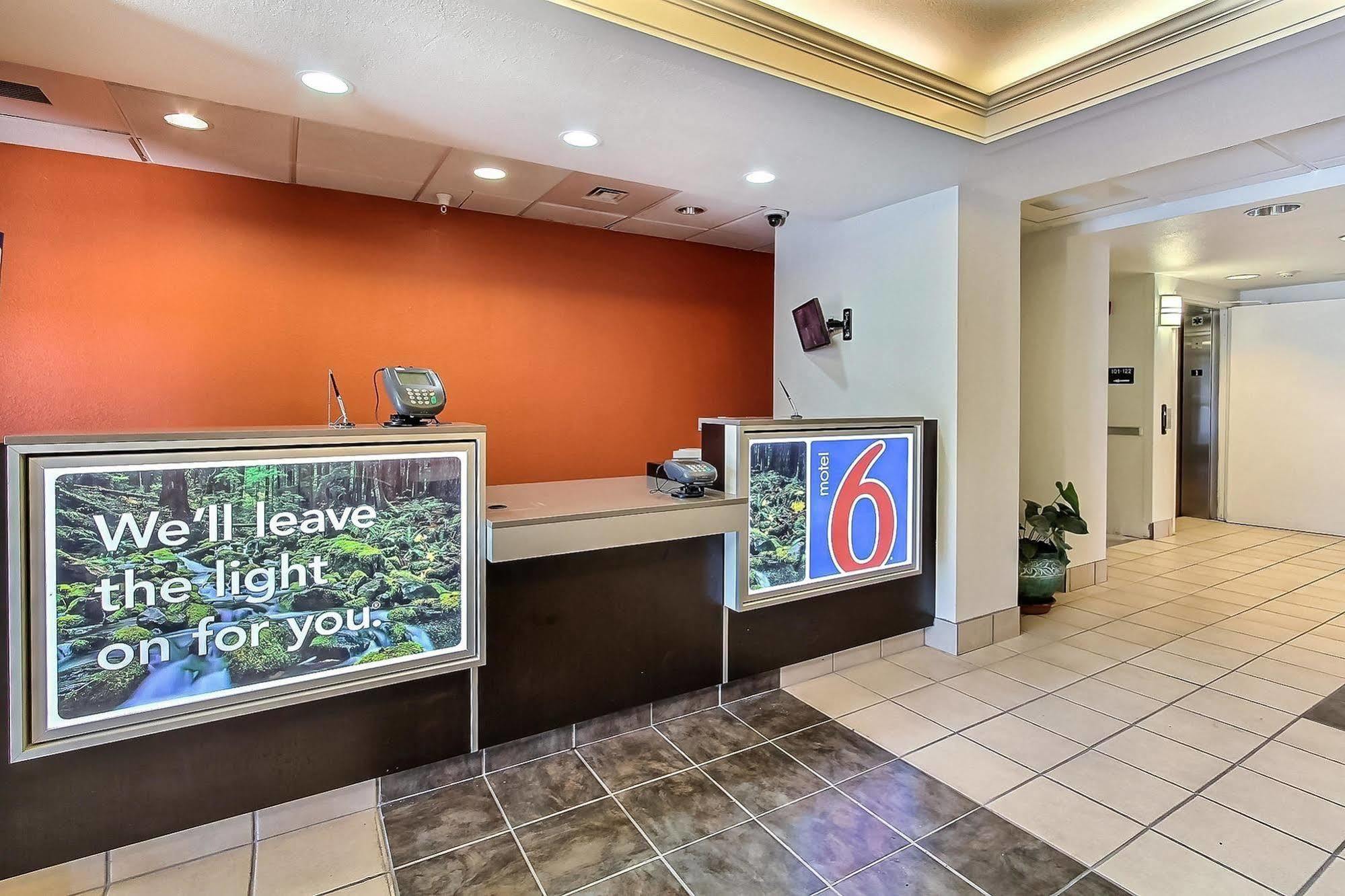 Motel 6-Gilroy, Ca Екстер'єр фото