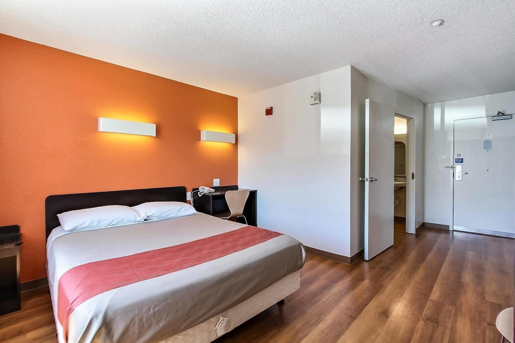 Motel 6-Gilroy, Ca Екстер'єр фото