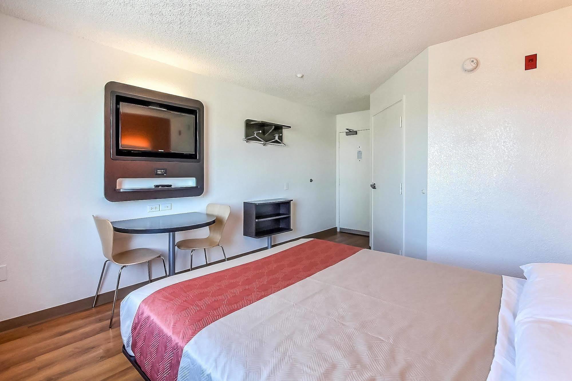 Motel 6-Gilroy, Ca Екстер'єр фото
